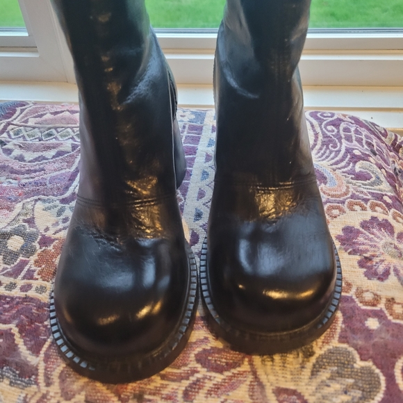 2for$80 - BNWOT Chunky Heel Black Leather Boots - Picture 3 of 7